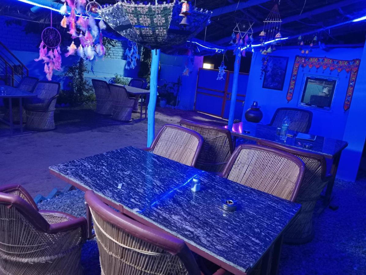 פושקאר Veera'S Hostel מראה חיצוני תמונה